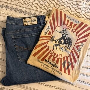 Women’s WranglerTshirt